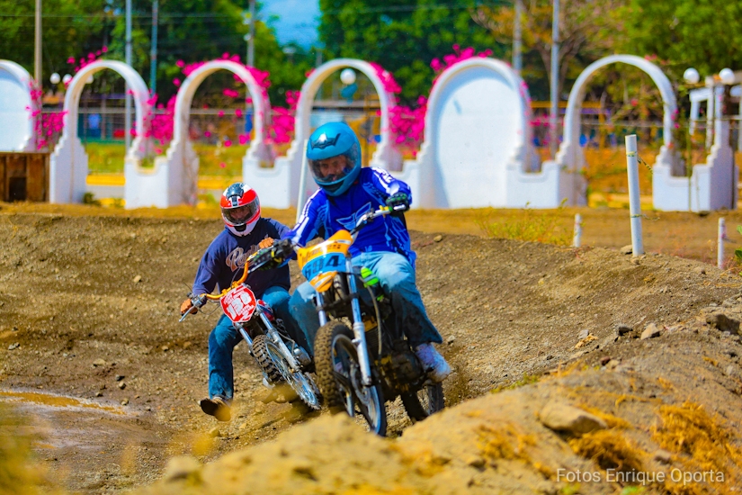 MOTO1